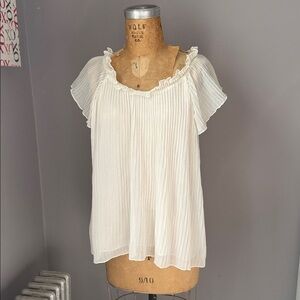 Joie Cream Ruffle Pleated Blouse With Flutter Sleeves Size Small